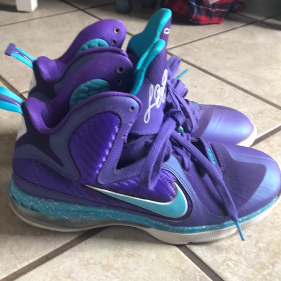 Nike Lebron 9 Summit Lake Hornets - Picture 3 of 4